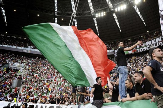 Bandera Gigante Q4 Cosida