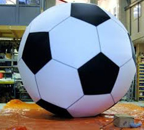 Ballon-fussball